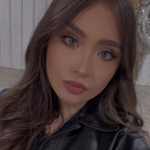 Meet your Posher, Vania